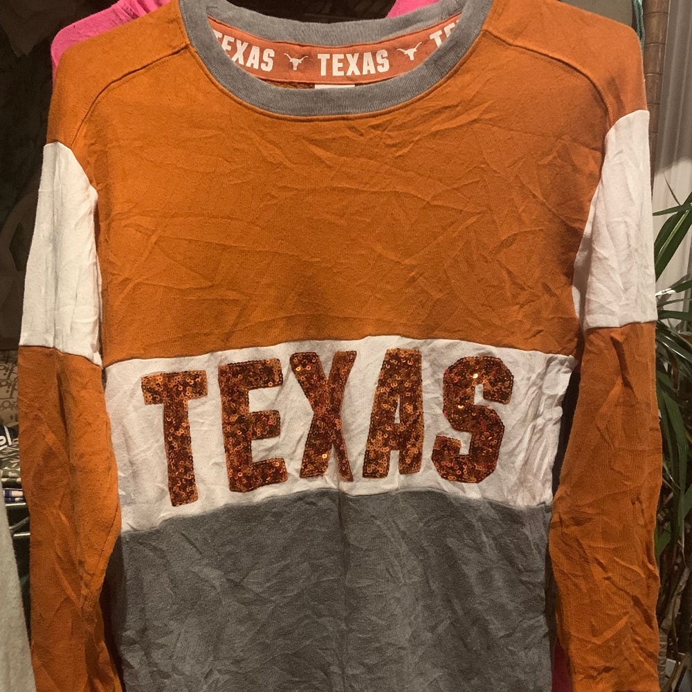 TEXAS Vs PINK SWEATSHIRT